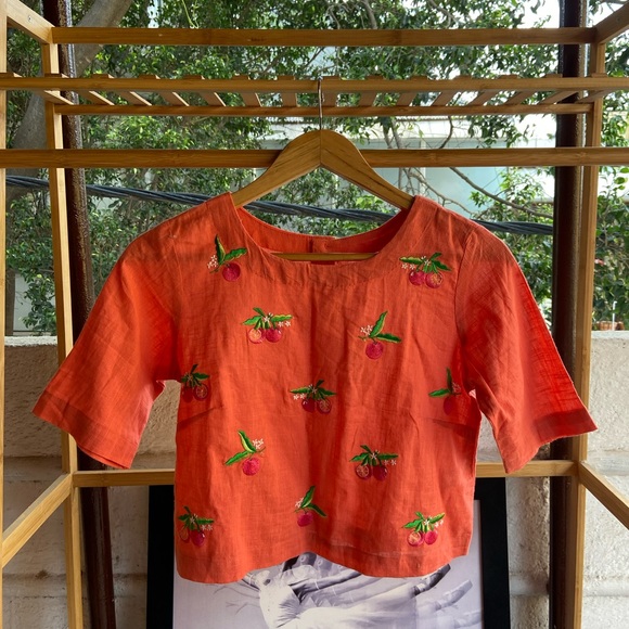 Embroidered crop Top. Size- XS (Fit S too) - Picture 5 of 7